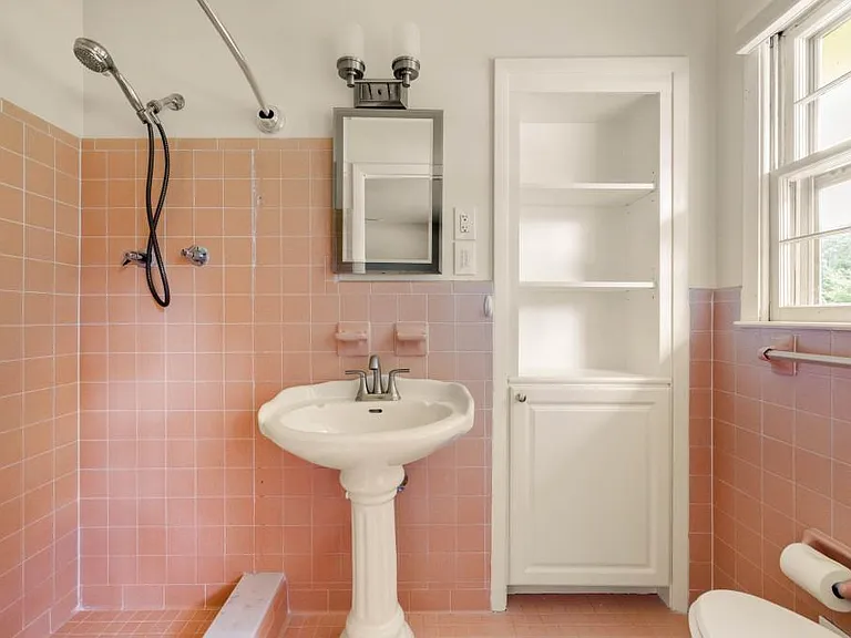 2646 Caladium Dr NE — Photo 25