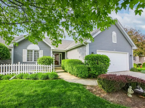 206 Julie Ln, Hampshire, IL 60140