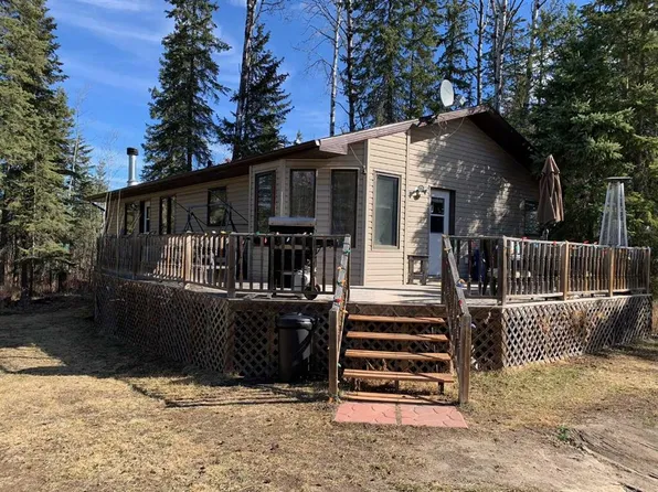 32 S 1st Ave SW, Big Lakes County, AB T0G 1C0