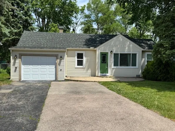 113 Pheasant Trl, Lake In The Hills, IL 60156