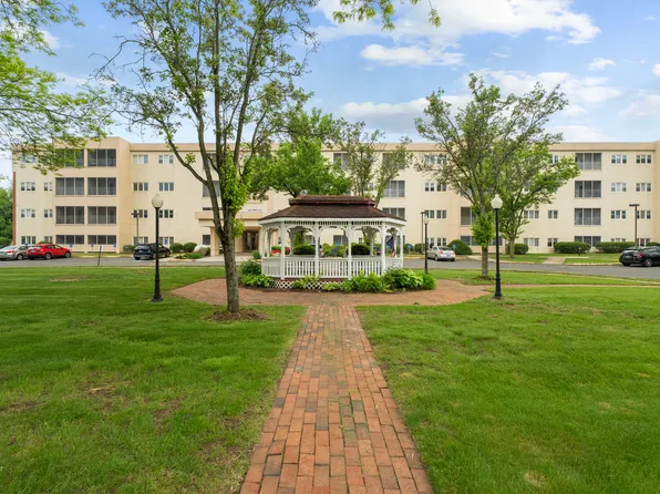 75 Washington Avenue #2-307, Hamden, CT 06518