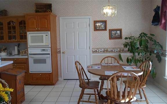 4th image of 598 Countrywood Blvd