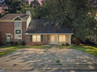 1709 Winchester Way SE, Conyers, GA 30013