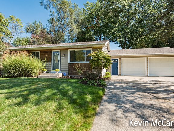 5th image of 3462 Vineyard Ave NE