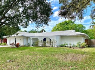 1312 63rd St NW, Bradenton, FL 34209
