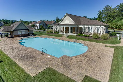 1806 Duntrune Gln Photo 1