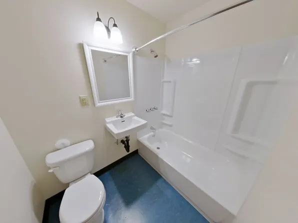227 West 7th Ave, 227 W 7th Ave APT 4, Eugene, OR 97401