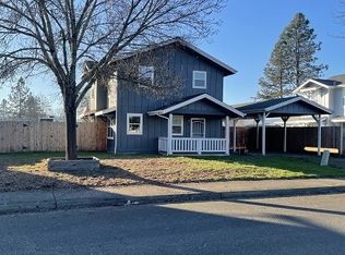 303 Taylor St, Sutherlin, OR 97479