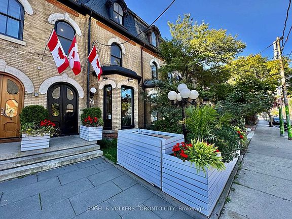 2nd image of 173 Carlton St #3F