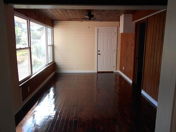 4th image of 4762 Cambridge Rd