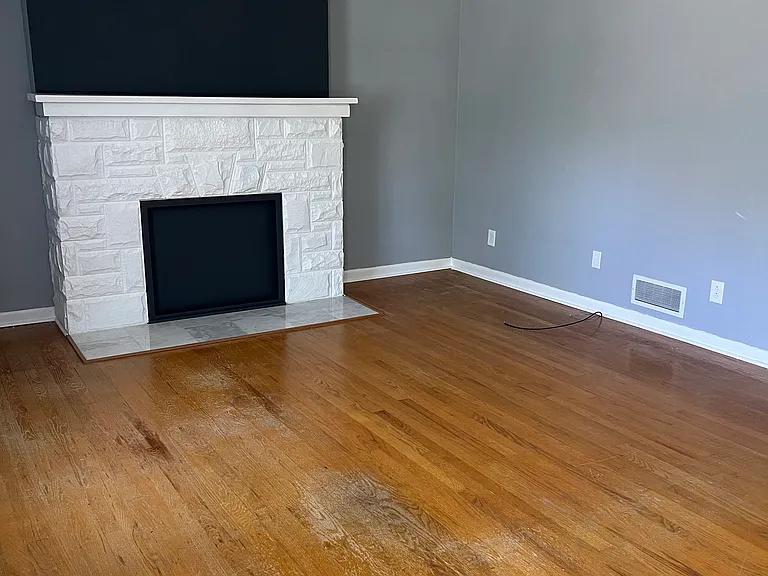 4433 Ackerman Blvd — Photo 2