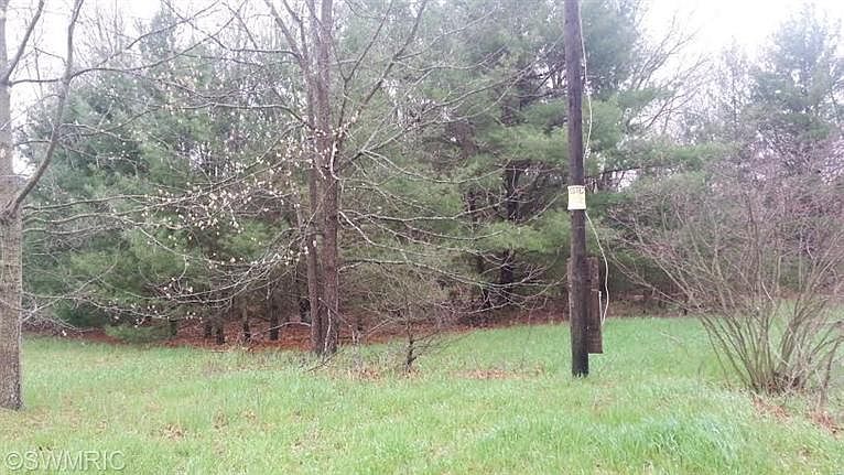 1st image of 6026 E Lakeshore Dr