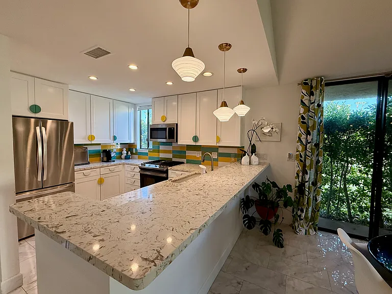 1067 S La Verne Way — Photo 4
