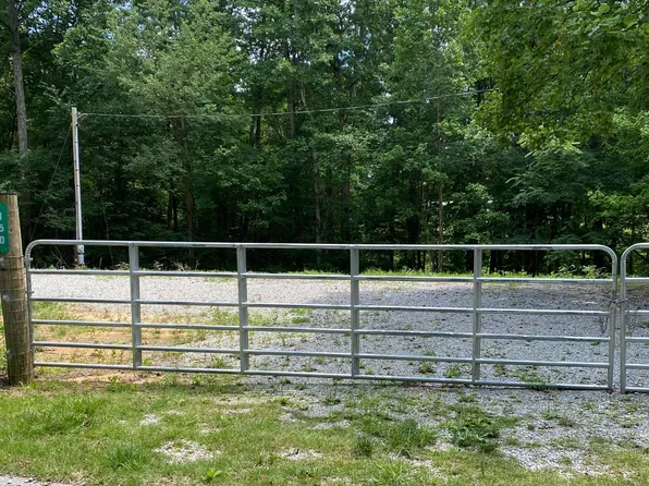 150 Four Oak Rd, East Bernstadt, KY 40729