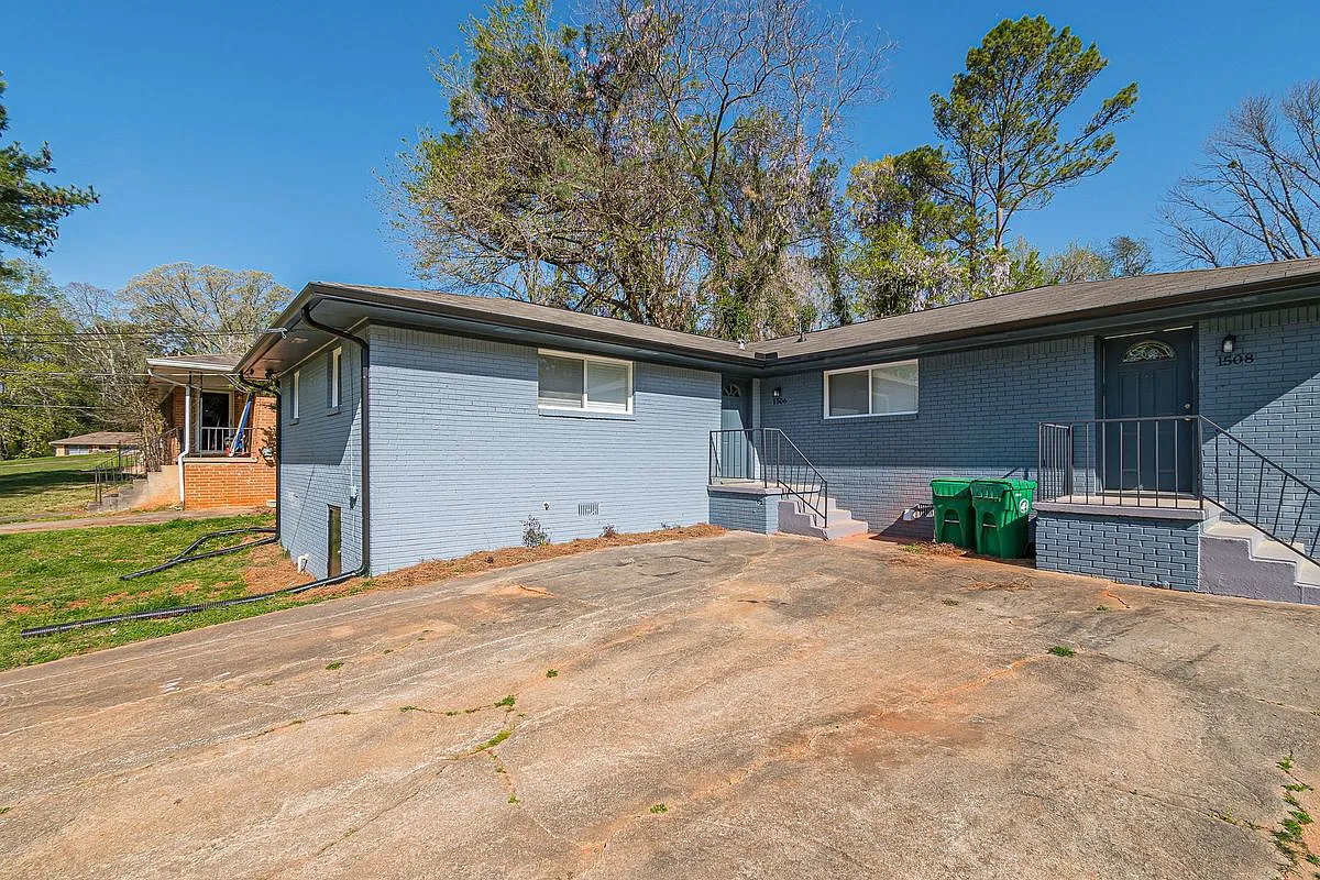 2 bed, 1.0 bath, 840 sqft, $1,550 — Photo 3