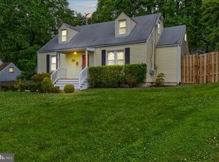 7327 Poplar Ct, Falls Church, VA 22042