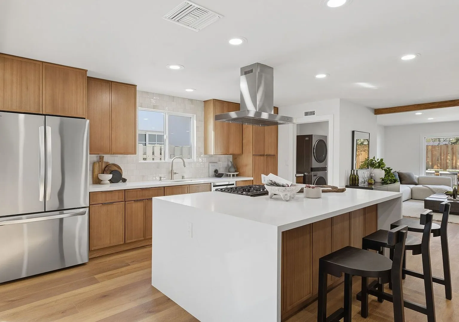 Newly Renovated Home in the Heart of West Hills! — Photo 3