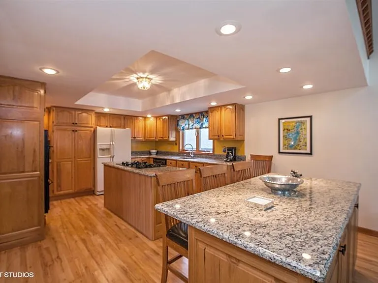 4106 W Lake Shore Dr — Photo 5
