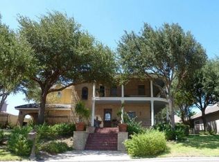 310 Rothchild Dr, Laredo, TX 78041