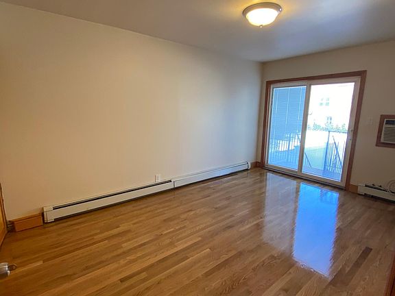 3rd image of 5739 163rd St Floor 2