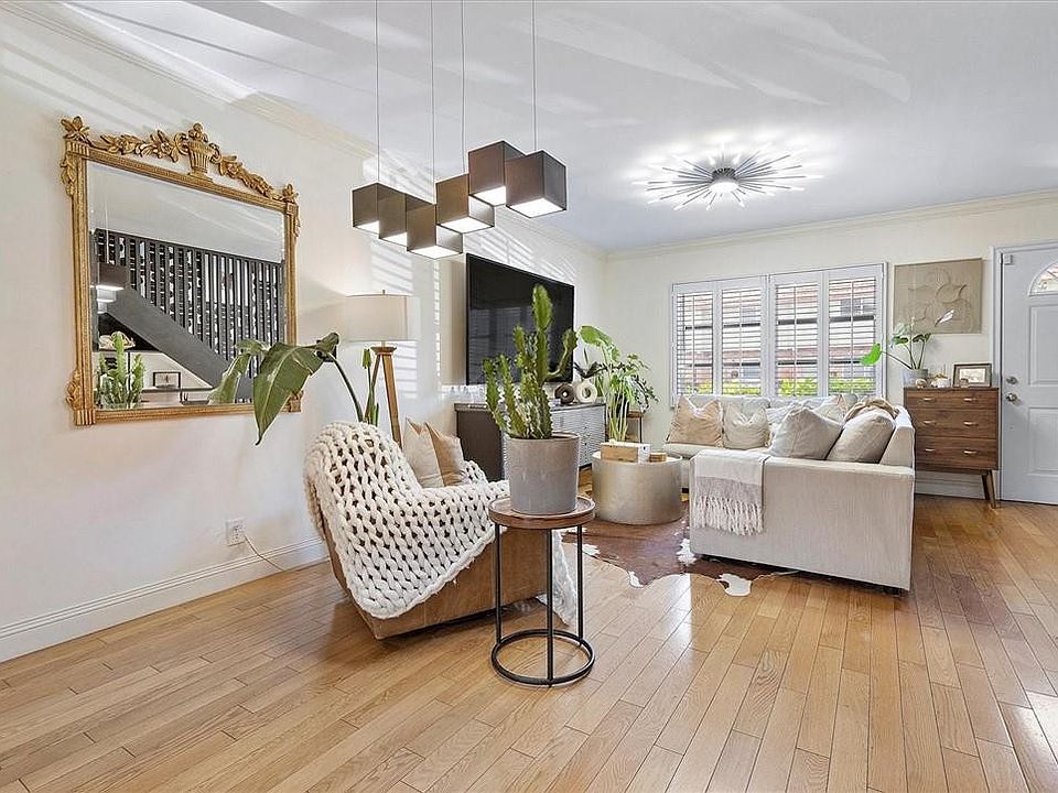 1st image of 120 NE 20th Court #5D