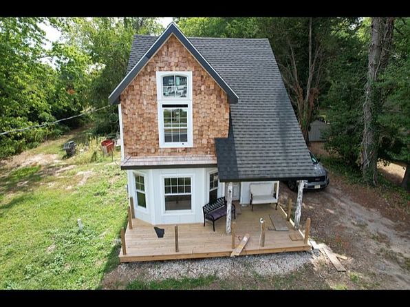320 Davistown Rd
