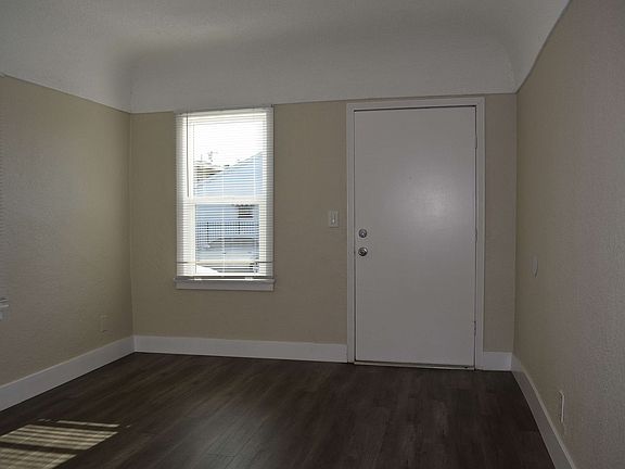 5th image of 7621 Wadsworth Ave #7625