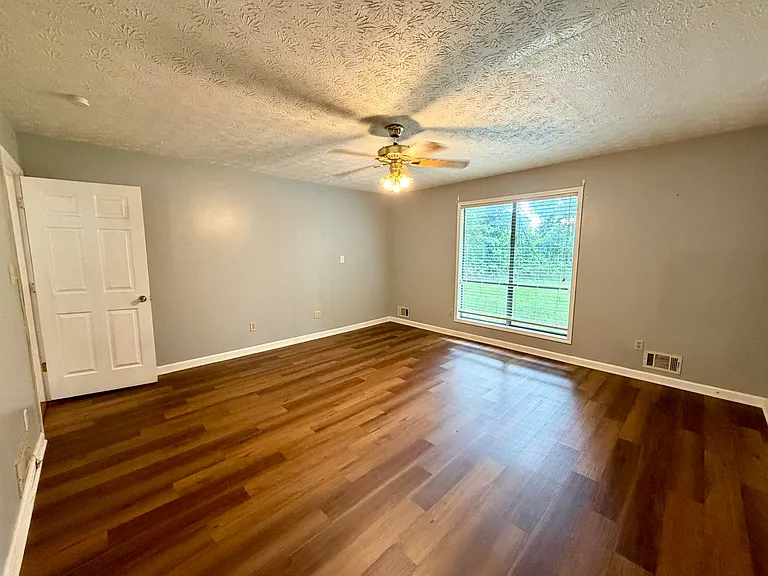 7670 Glen Devon Rd — Photo 18