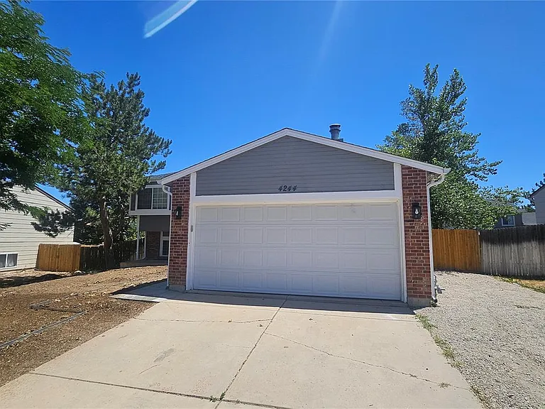 4244 S Bahama St — Photo 2