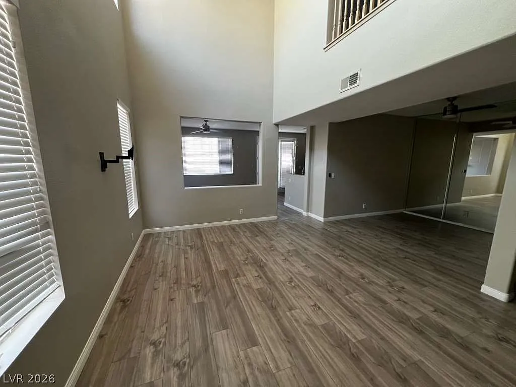 3 bed, 2.5 bath, 1697 sqft, $2,350 — Photo 4