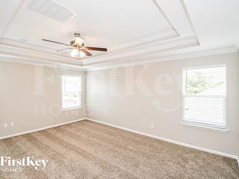 4025 Emilio Ln — Photo 8