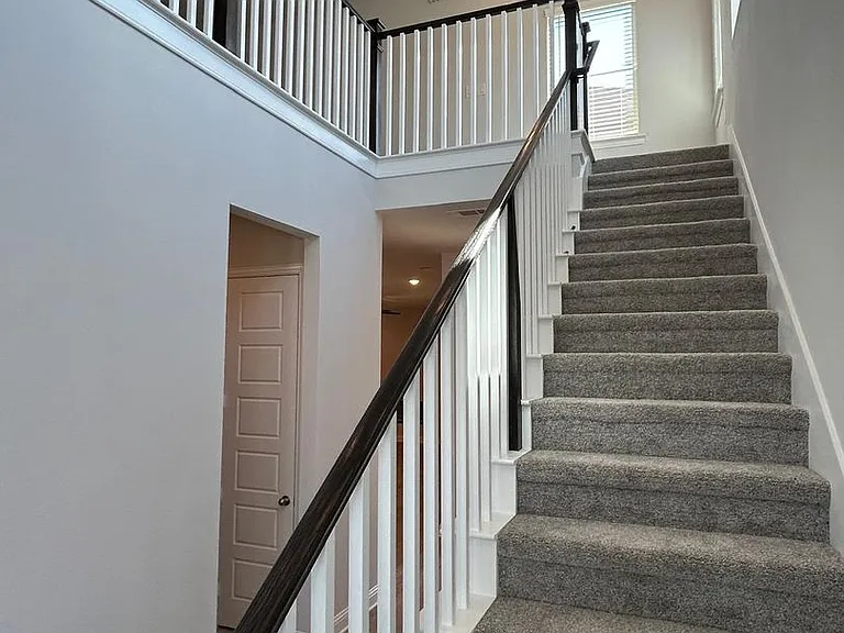 9008 Guadalupe St — Photo 26