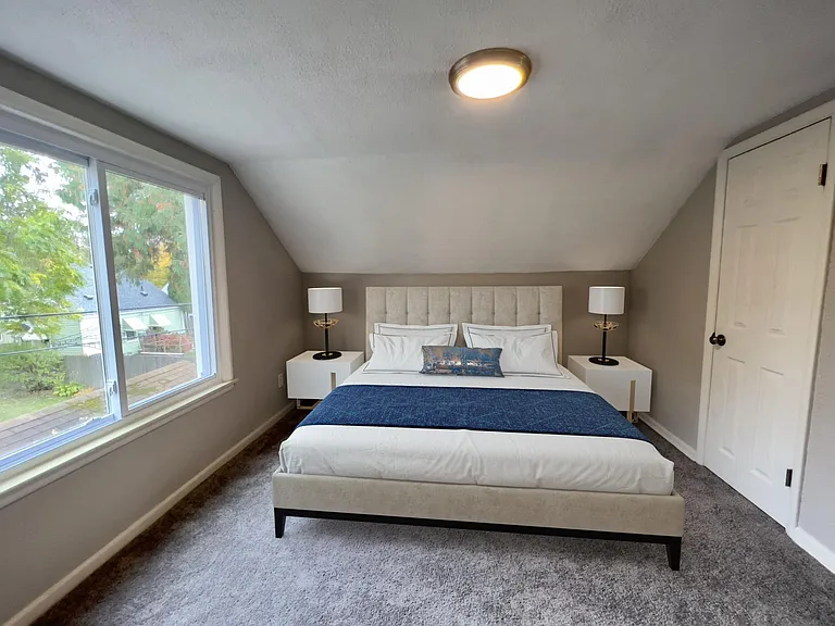 318 Devillen Ave — Photo 9