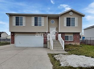 2103 W 2265 N, Clinton, UT 84015