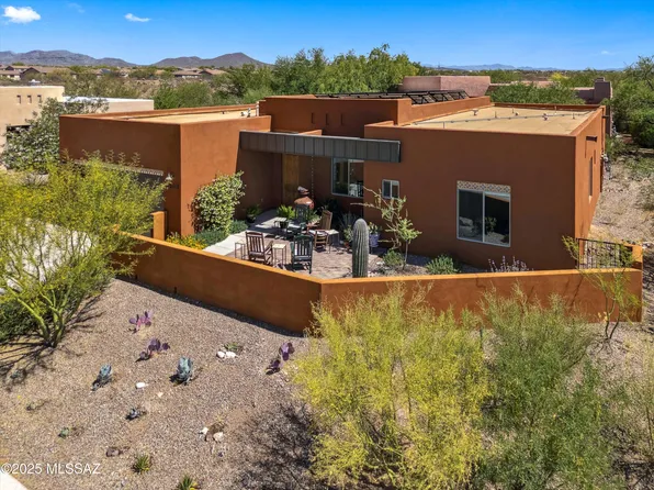 8123 S Galileo Ln, Tucson, AZ 85747