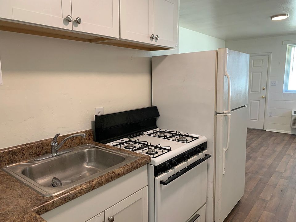 Pinewood Villas 815827 15 1/2 St Virginia Beach VA Zillow