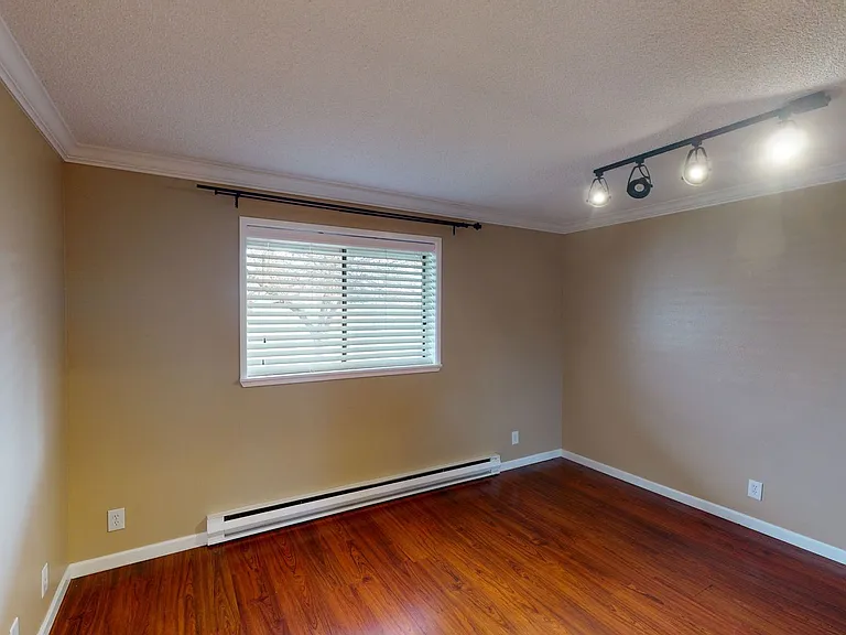 525 N Roosevelt St — Photo 10