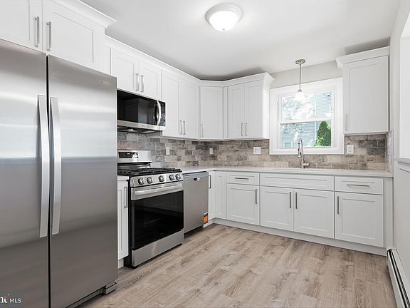 2nd image of 263 N Penrose St