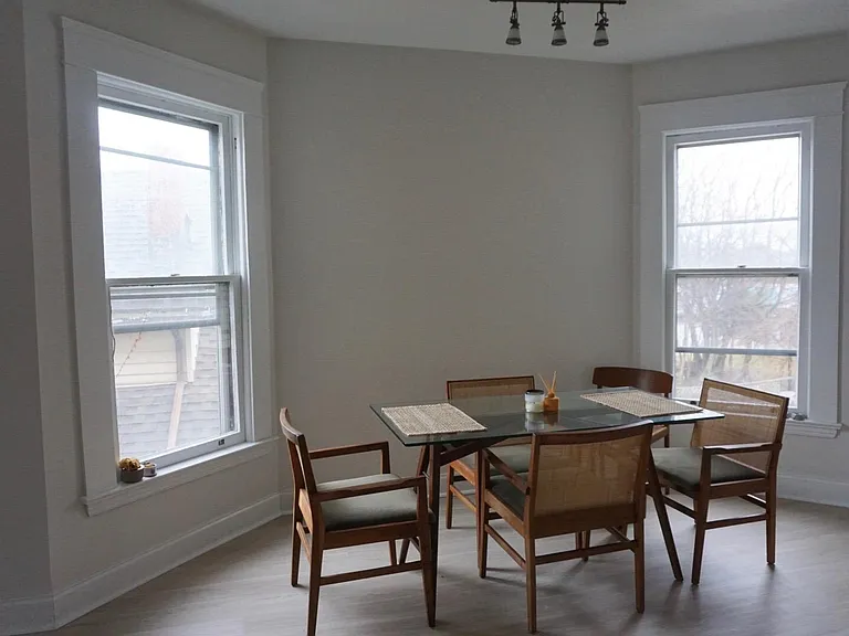 1817 W 44th St #3 — Photo 17