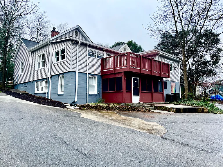 1127 Oconee St #B — Photo 3