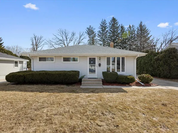 W169N8506 Sheridan DRIVE, Menomonee Falls, WI 53051