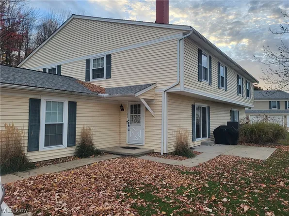 10053 Independence Dr #9A, North Royalton, OH 44133