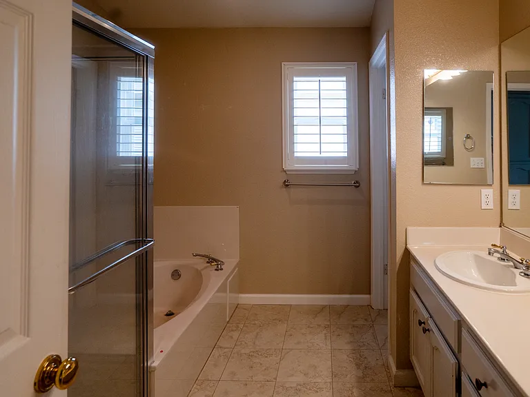 4241 Remora Dr — Photo 27