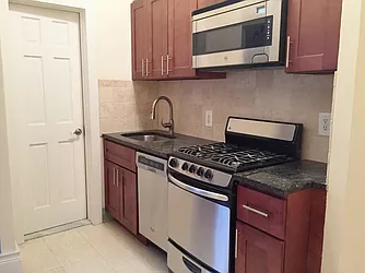 Rented by DYNAMIC REALTY OF NEW YORK CORP