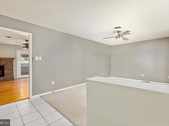 3rd image of 22120 Holiday Dr
