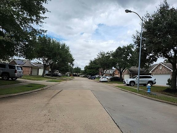 4th image of 5214 Whitebridge Ln