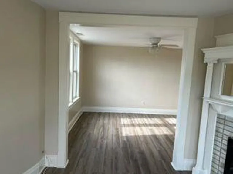 221 N Henry Ave — Photo 7
