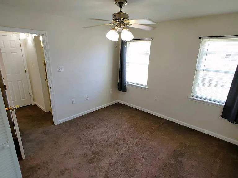 5765 Cameron Blvd — Photo 6