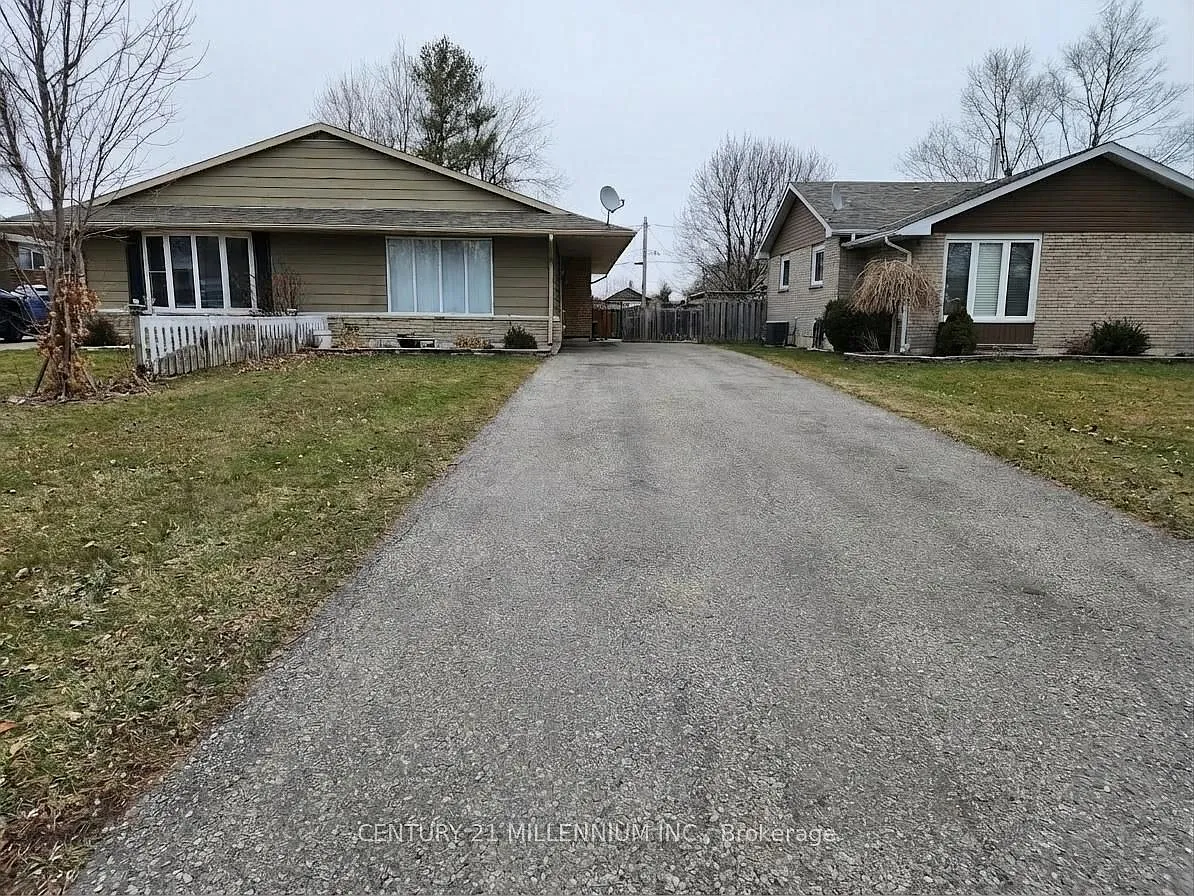 3 bed, $2,500 — Photo 1