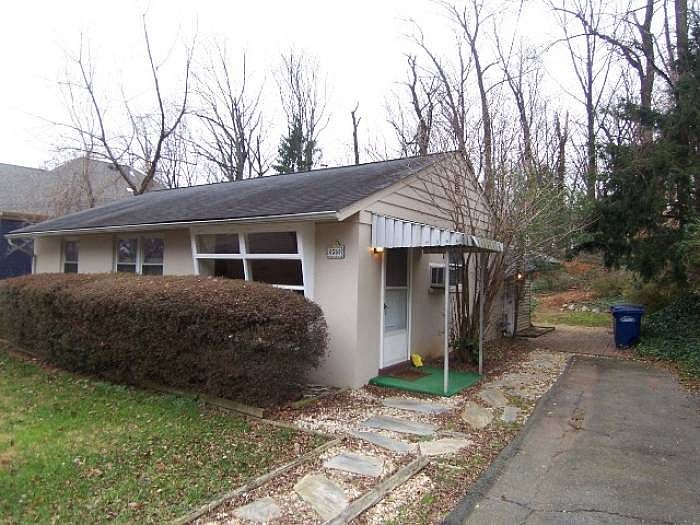 Front House and driveway